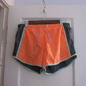 Nike Tempo Dri-Fit Womens Running Shorts Size Medium